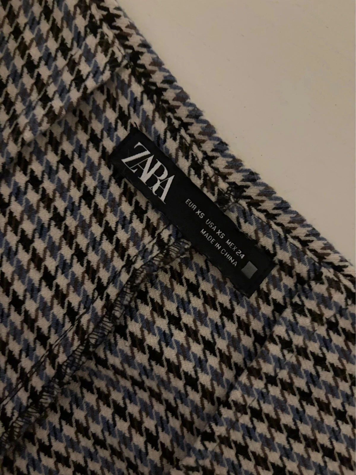 🌸 Falda corta Zara a cuadros azul, negro y crudo – Talla XS (34) – photo 9
